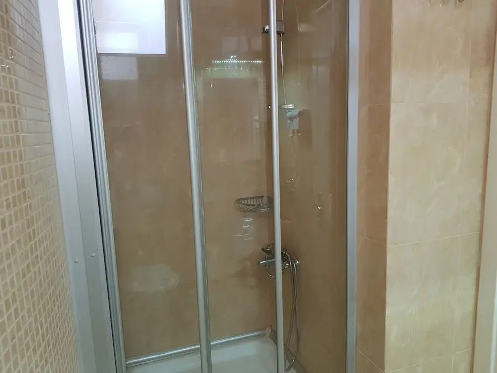 Kıvrakzade Otel