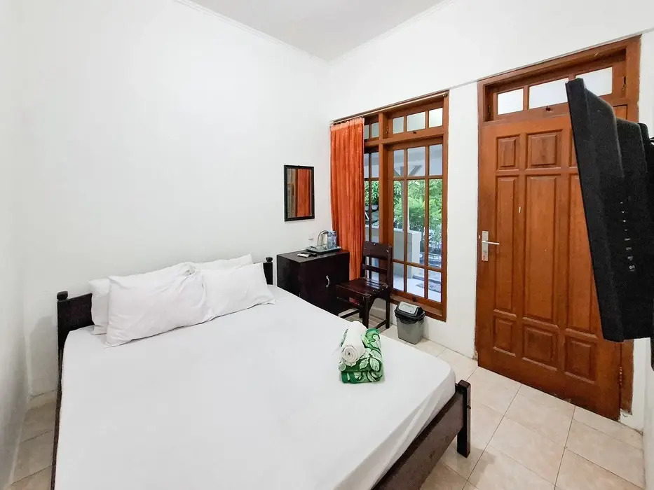 Hotel Djaya RedPartner near Alun Alun Nganjuk