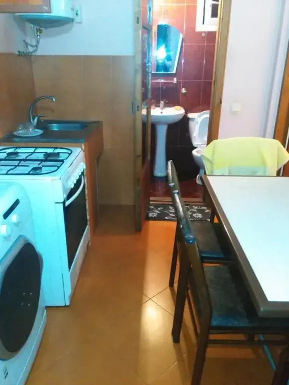 Khatuna guest house