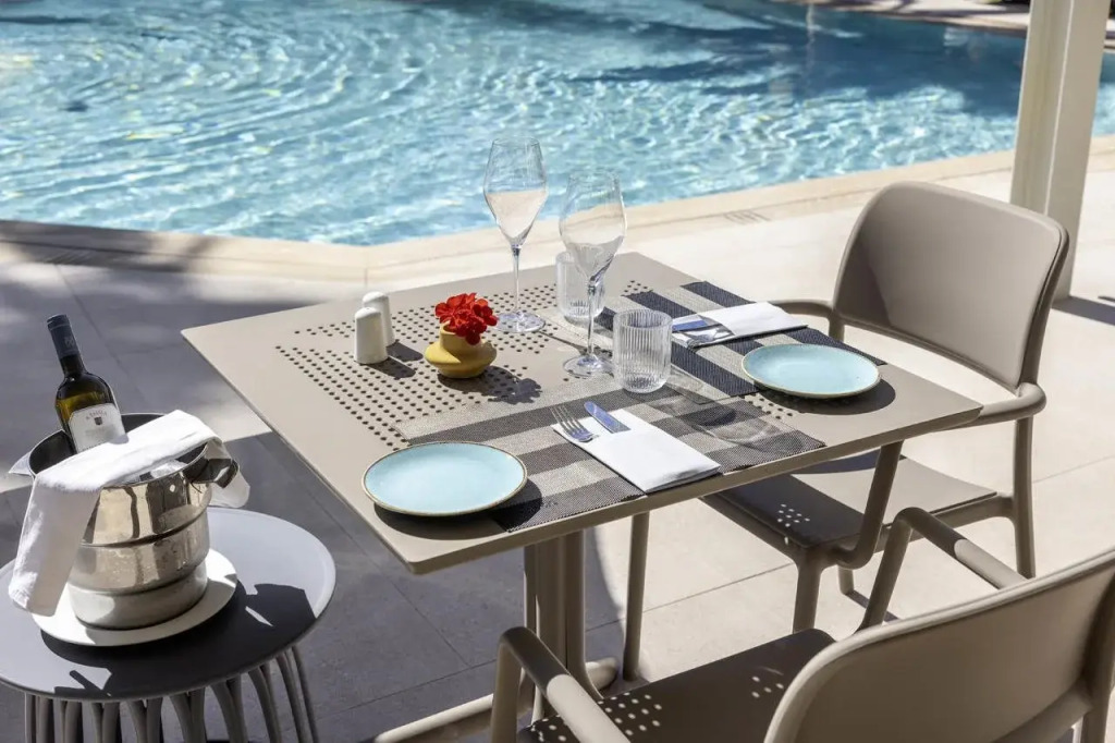 Atlantis Beach Hotel