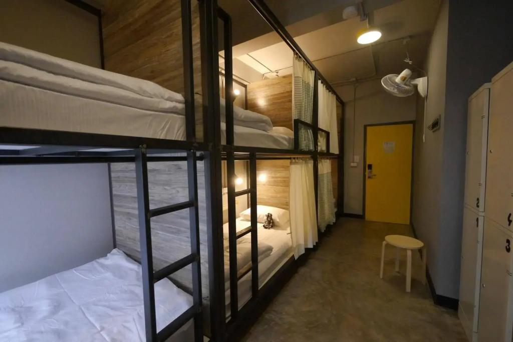 Happy Monkey Hostel Bangkok