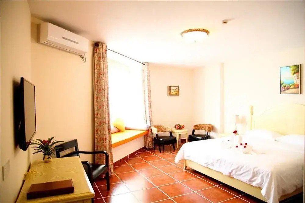 Lingshui Shenzhou Holiday Hotel