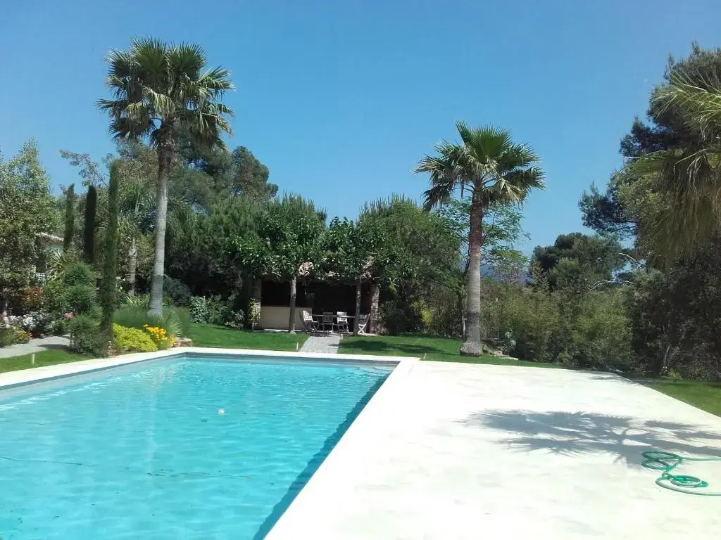 La Bastide de lOliveraie