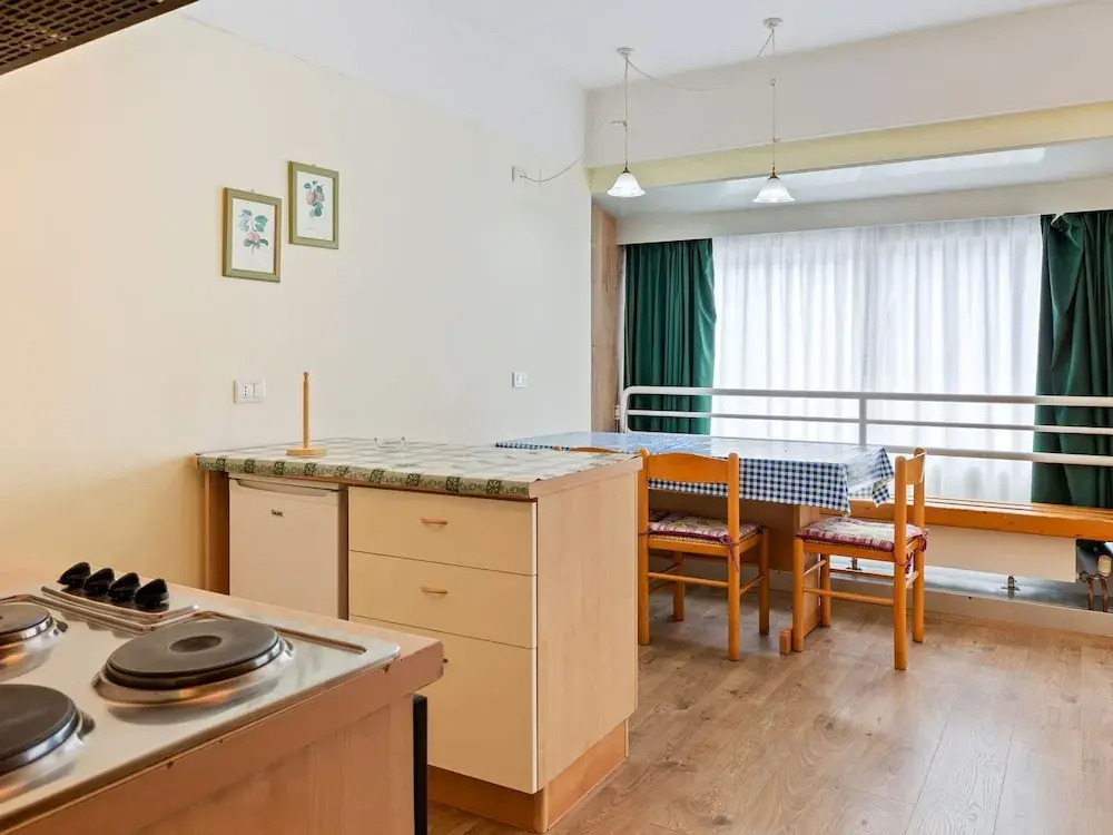 Decent Holiday Home in Mezzana With Garage