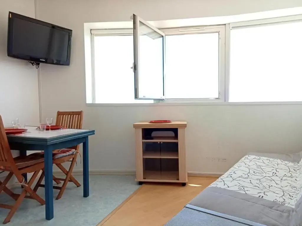 Appartement La Rochelle, 1 pièce, 2 personnes - FR-1-551-31
