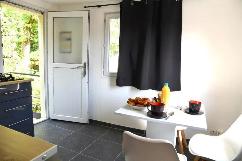Appartement La Baule Pornichet Terrasse - Cuisine - Calme - Wifi - Parking Gratuit