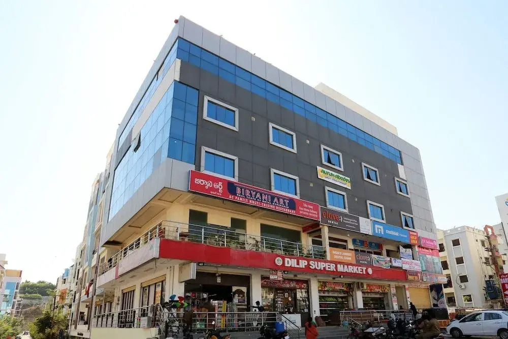 OYO 6661 Aurum Abode