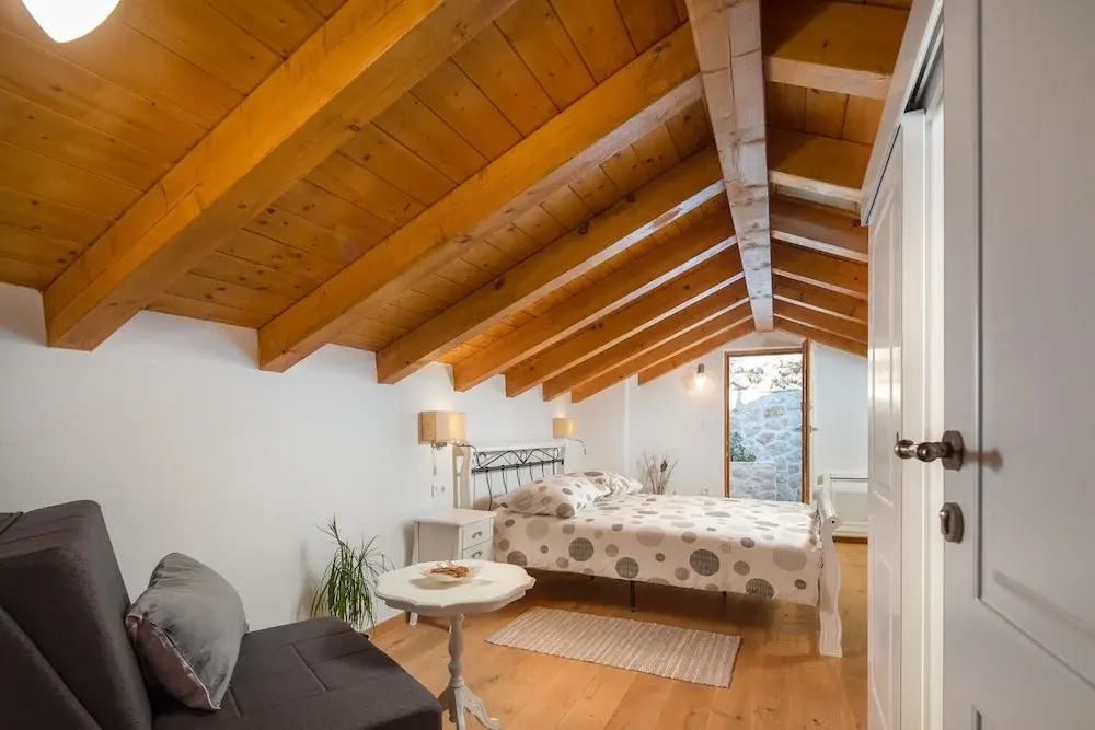 Rustic luxury Villa Fulmin
