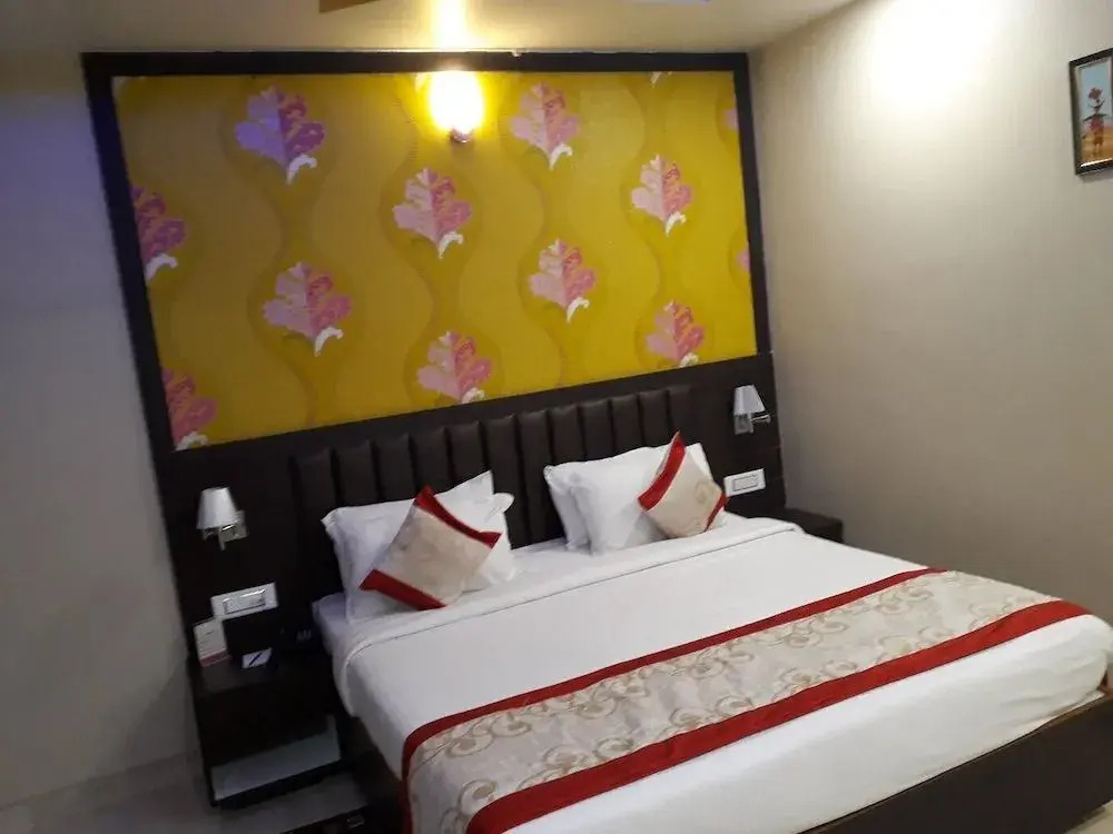 Hotel Mamta International