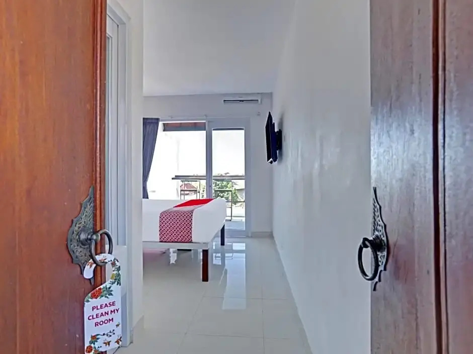 OYO 90814 Bali Day