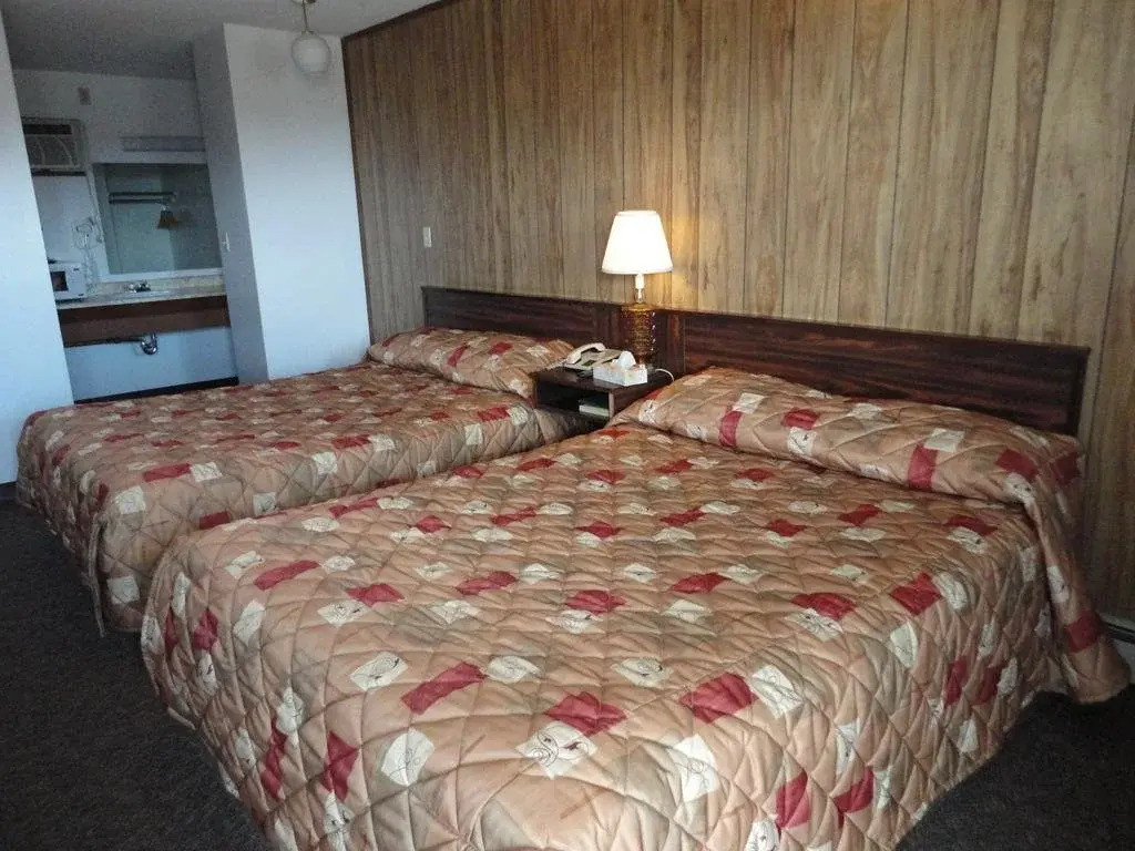 Elk Point Motel & RV Park