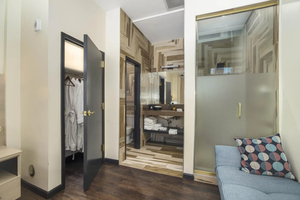 Delightful En Suite Studio
