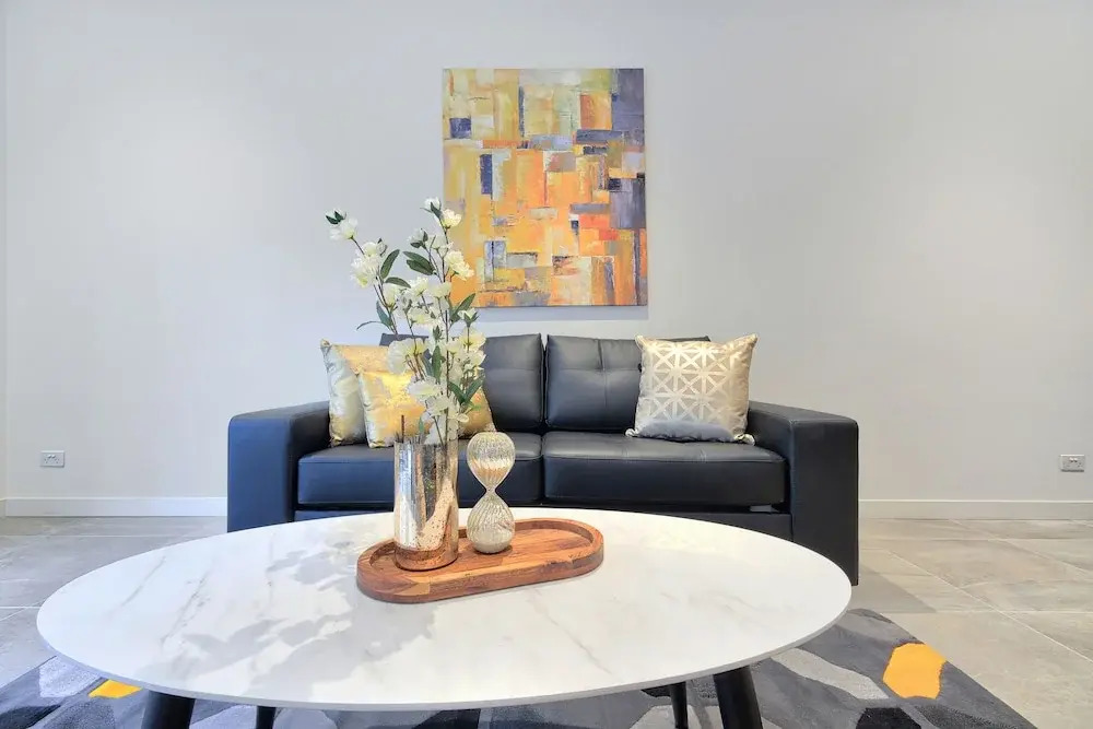 New Luxury Manhattan style in heart of CBD