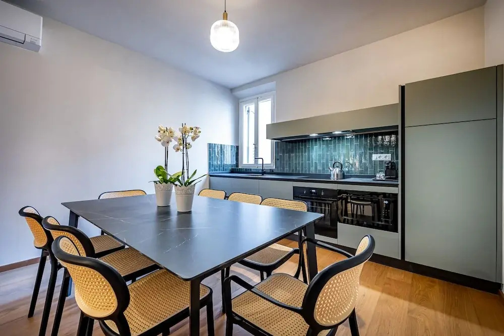 YiD Leone X luxury 4 Bedroom
