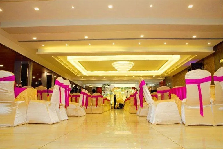 DNG The Grand Hotel