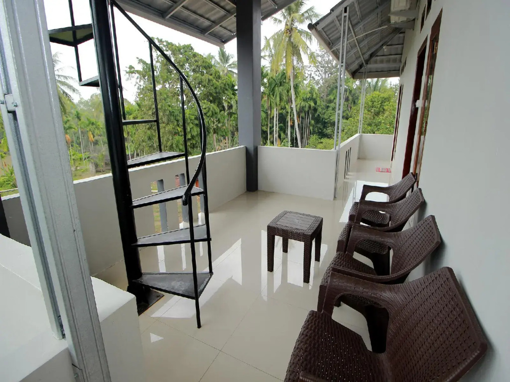 Super Oyo 2400 Maleo Exclusive Residence