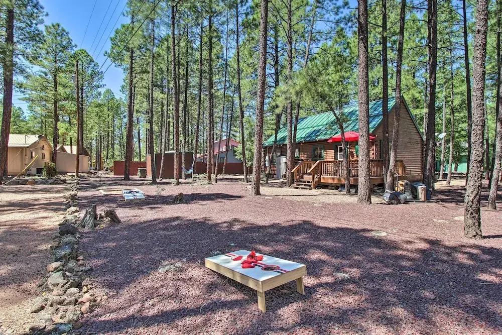 Pinetop-Lakeside Cabin w/ Deck: Hike, Ski & Golf
