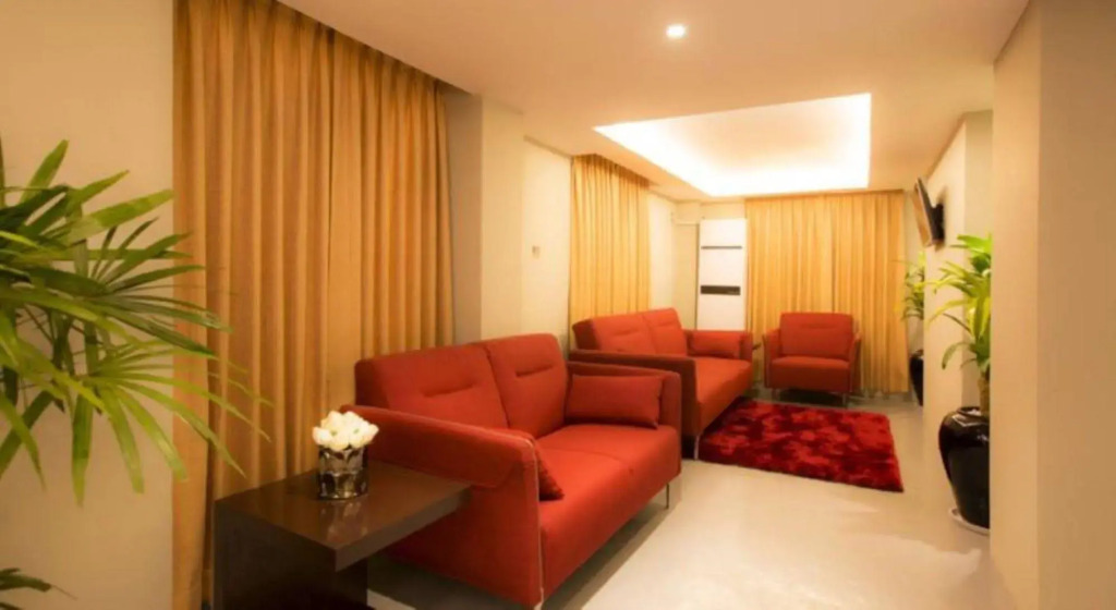 Shwe Pyi San Yar Hotel