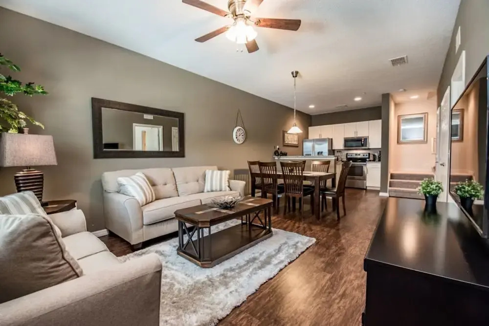 Lucaya Village - 8969 Shine Drive