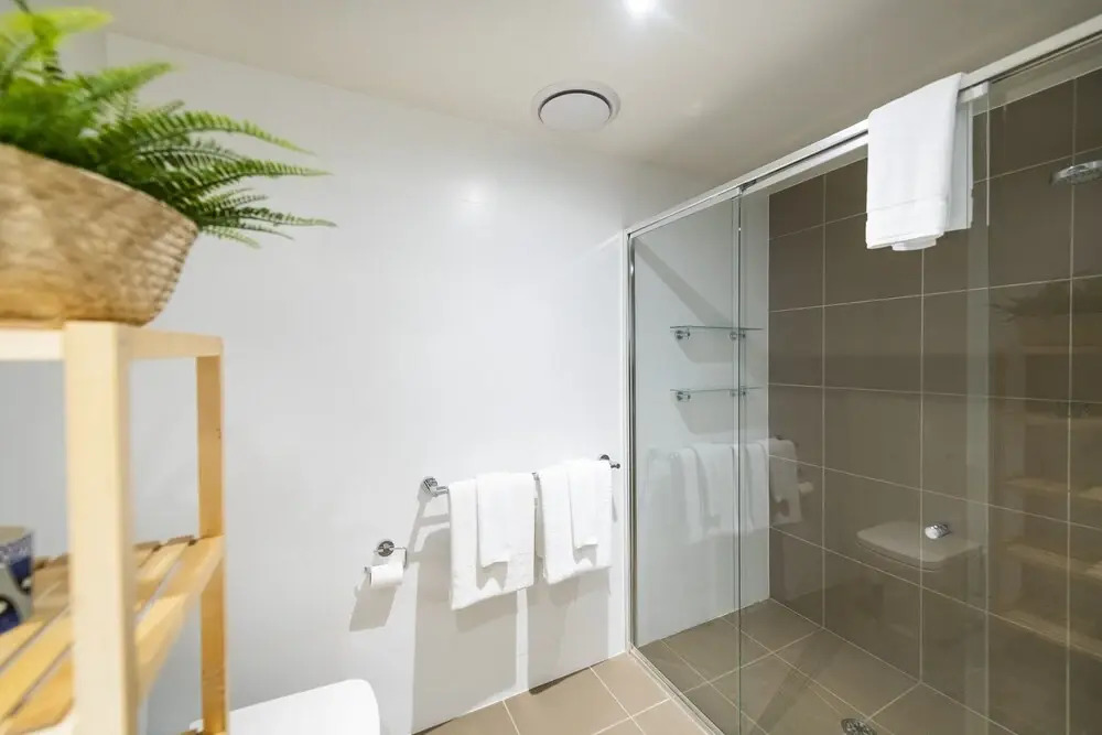 Accommodate Canberra - Envy