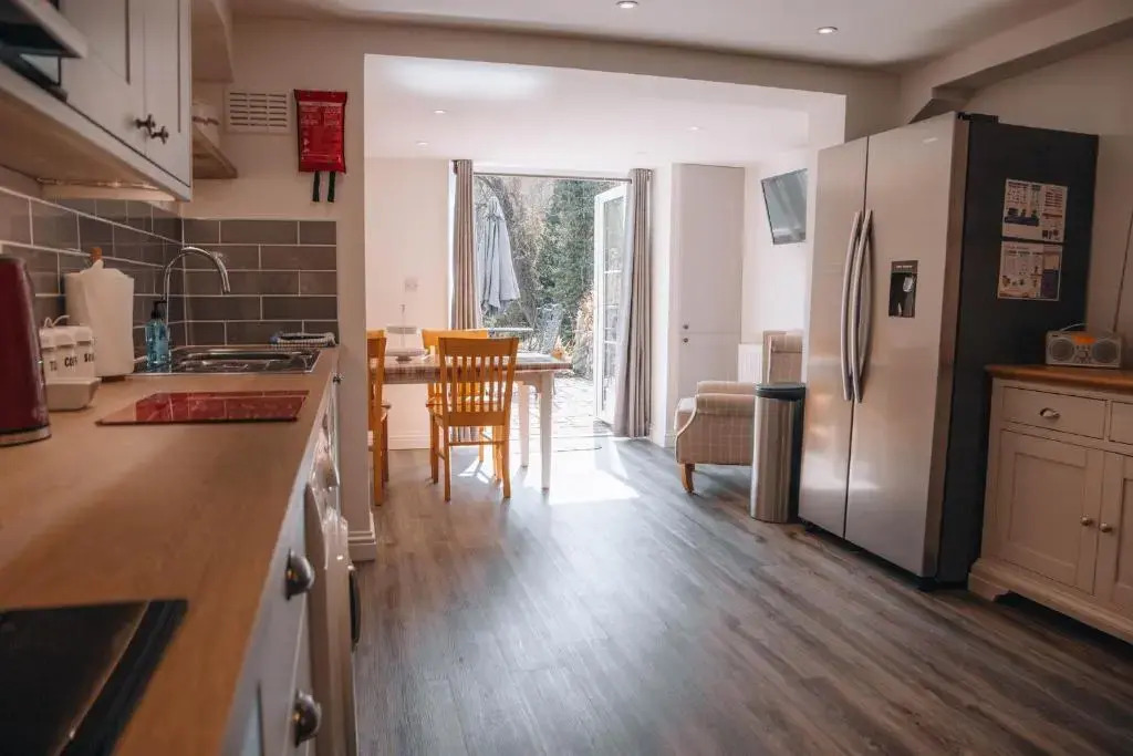 Riverbank Cottage