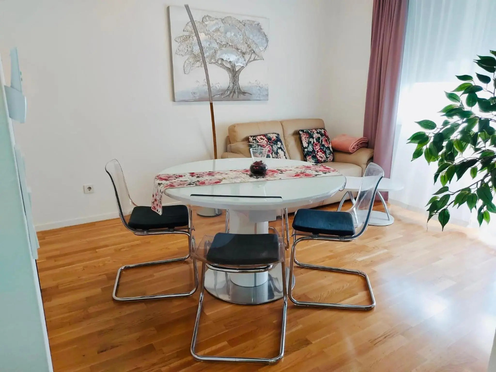 West Residence Luxury Apartment