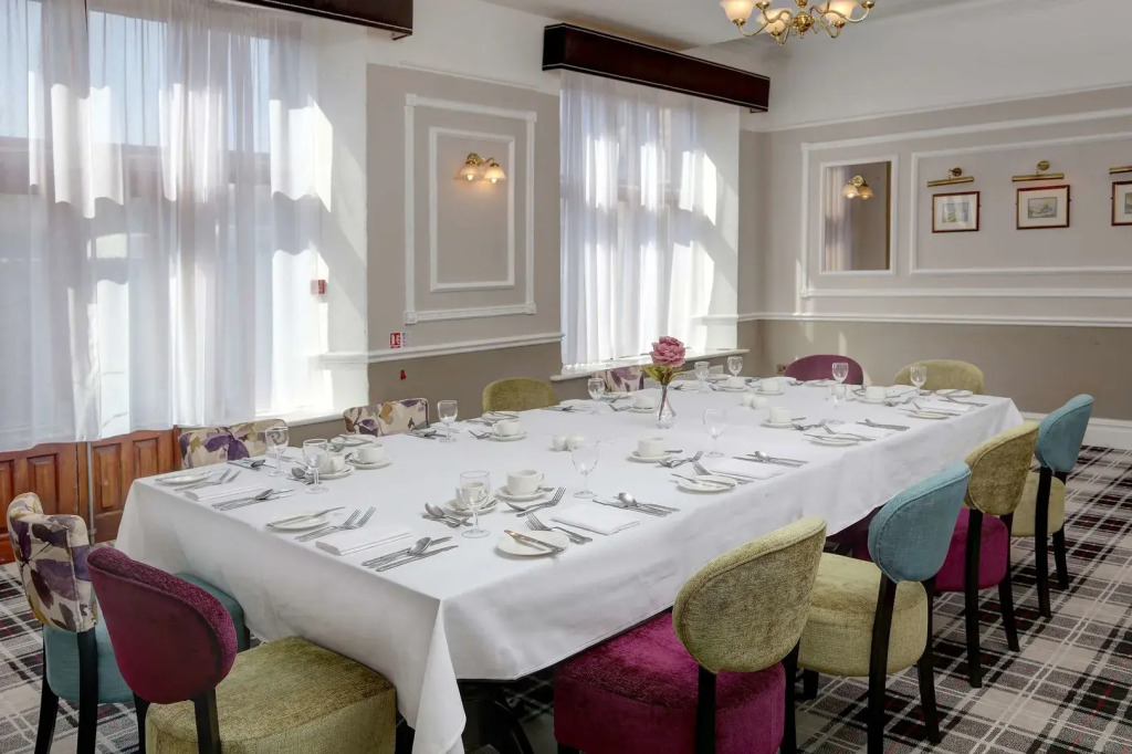 Stonecross Manor Hotel