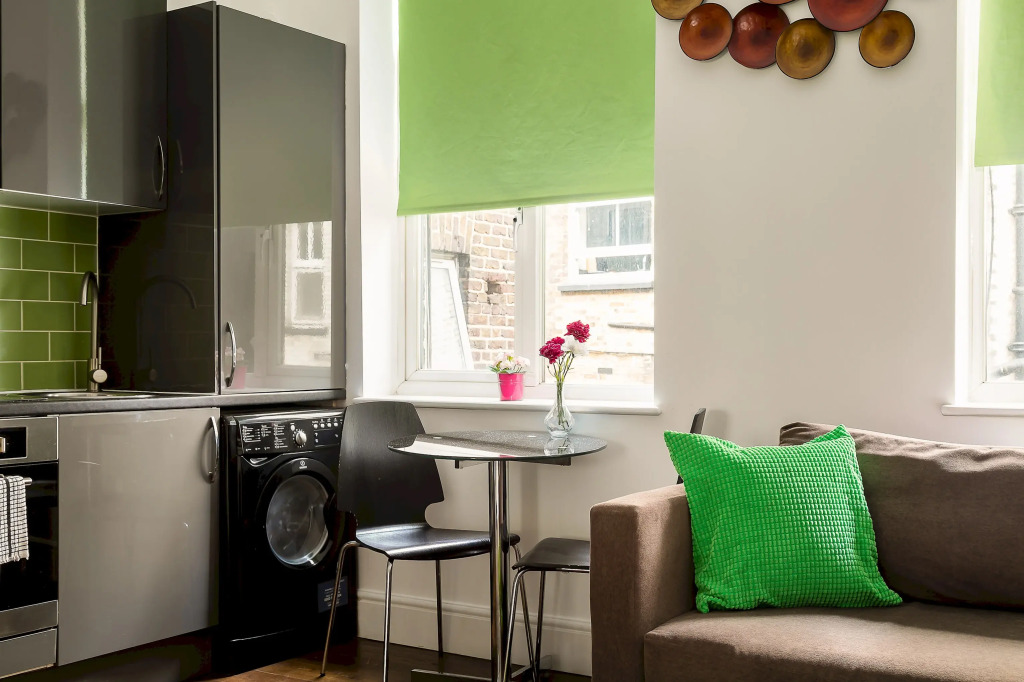 Cosy green 1-bedroom apartment