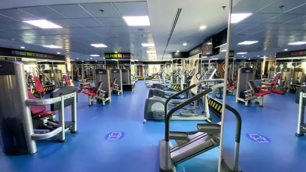 The Pearl Qatar, Luxury 2BR Apartment, Marine View, swimming pool Gym