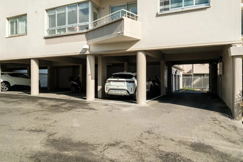 Stylish Green Point 2 Bed w Views Rockaway Haven