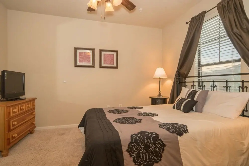 BP621CP Bella Piazza - Three Bedroom Condo