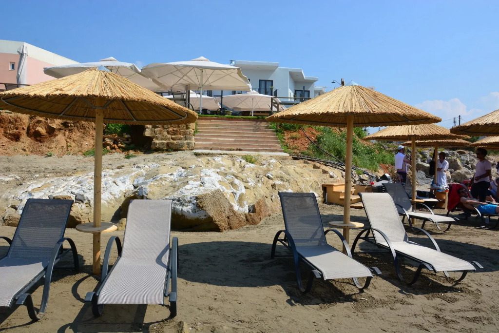 Elia Agia Marina Hotel