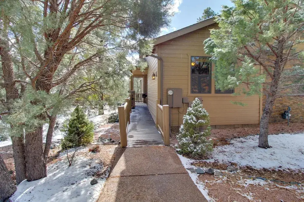 Covered Deck: Cozy Show Low Villa in Torreon