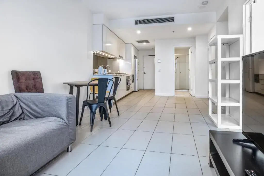 Chic Inner City Position 2 bedroom apartment with Parking By Serain Residences
