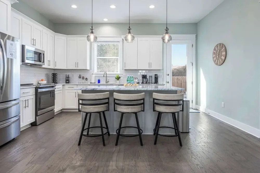 Beach to Bay 3BR Retreat - Cowboy Pool & Golf Cart