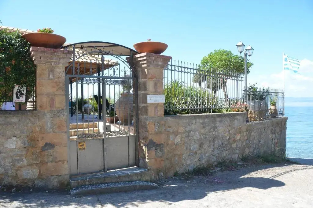 Verga Beachfront House Villa