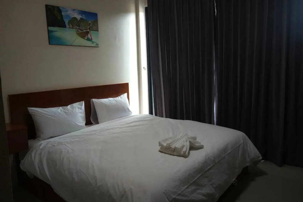 OYO 665 Sj House Hotel