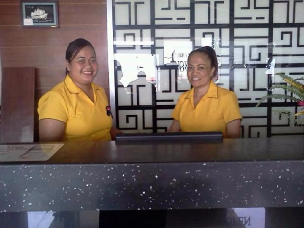 Emerald Hotel & Restaurant