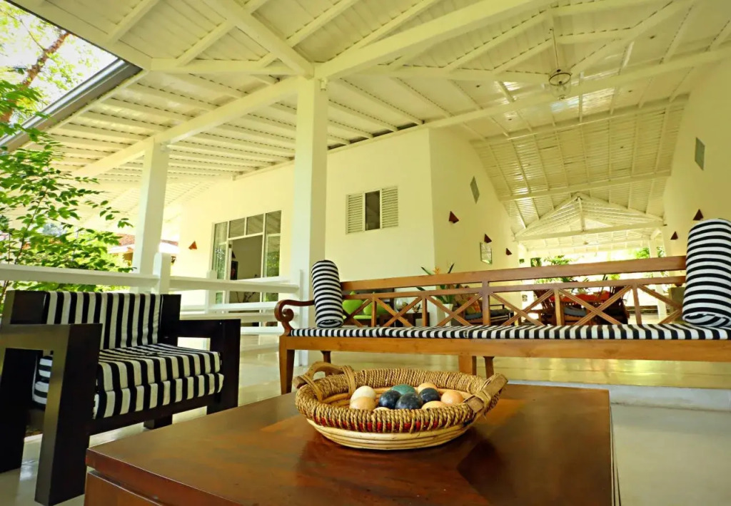 Beach Grove Villas