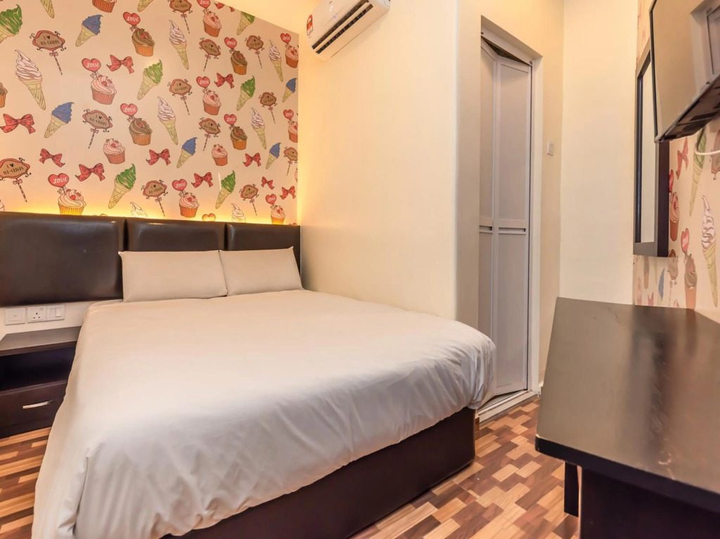 Gold City Hotel