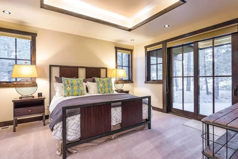 4BR Luxury Truckee Home by RedAwning