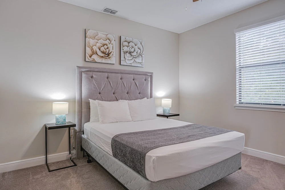 Balmoral Resort-126mc 3 Bedroom Home by RedAwning