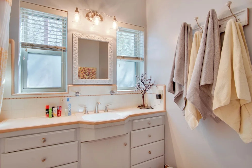 5 Mi to Dtwn: Tuscon Escape w/ Yard & Patio!
