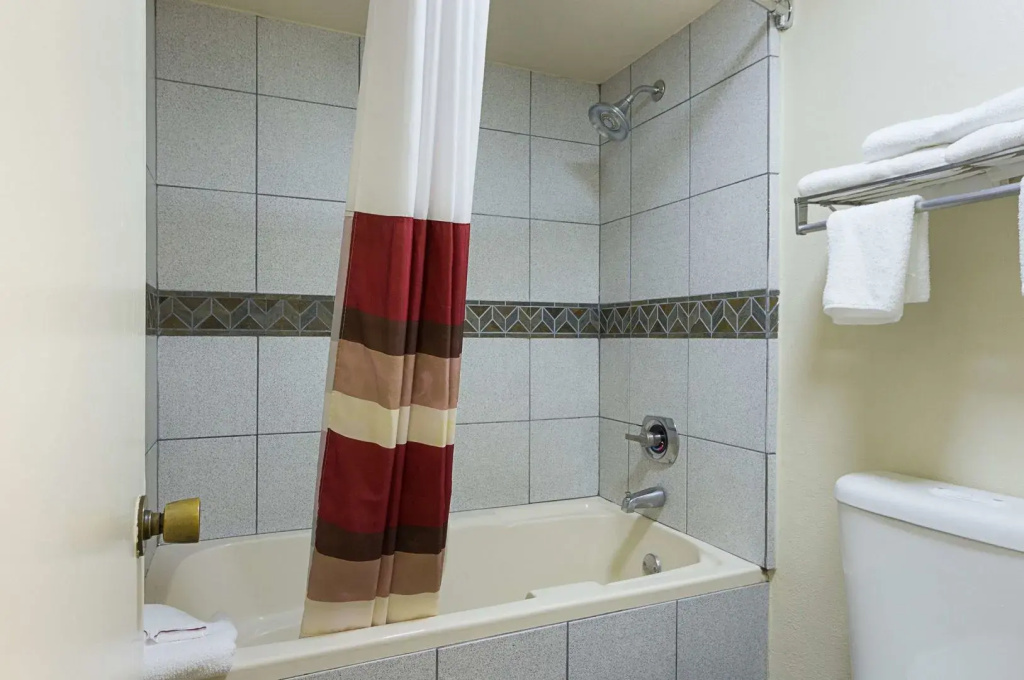Red Roof Inn PLUS+ Dallas - Addison