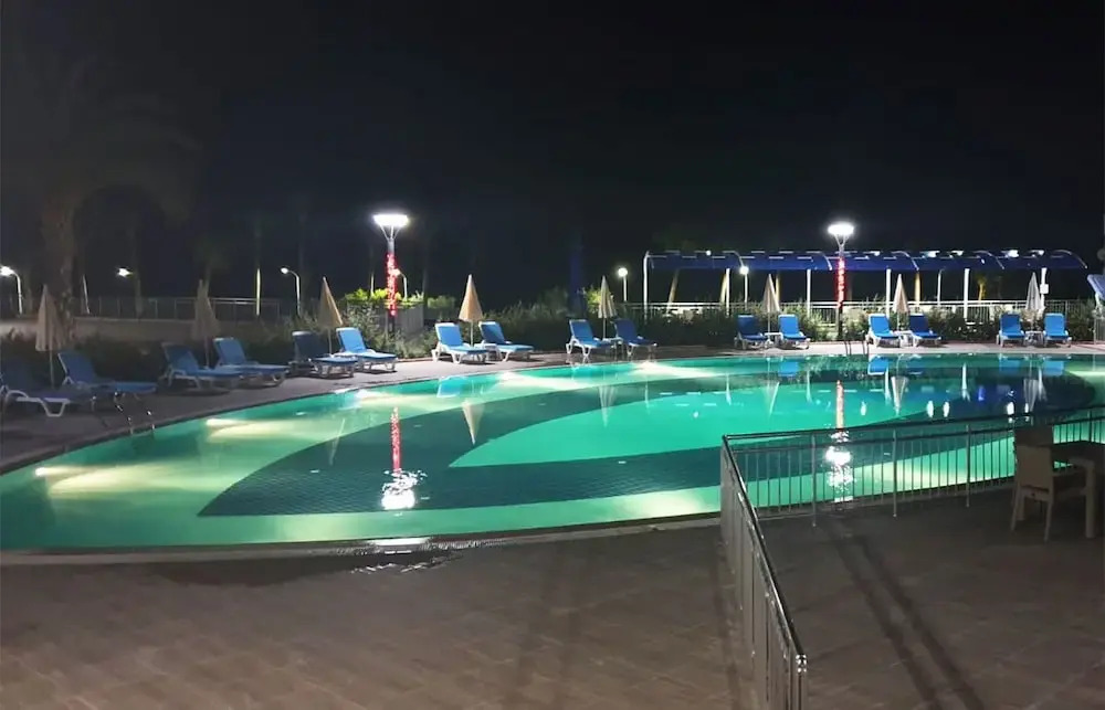 Sunrise Hotel