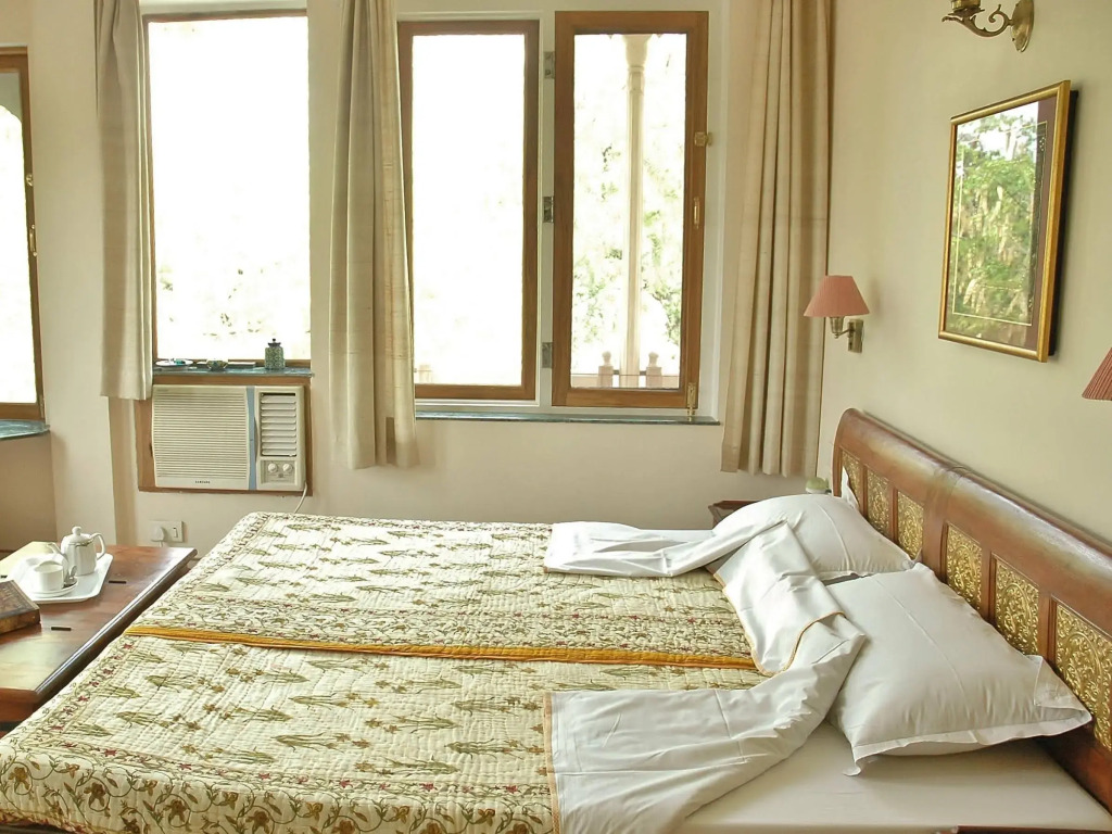 Om Niwas Suite Hotel