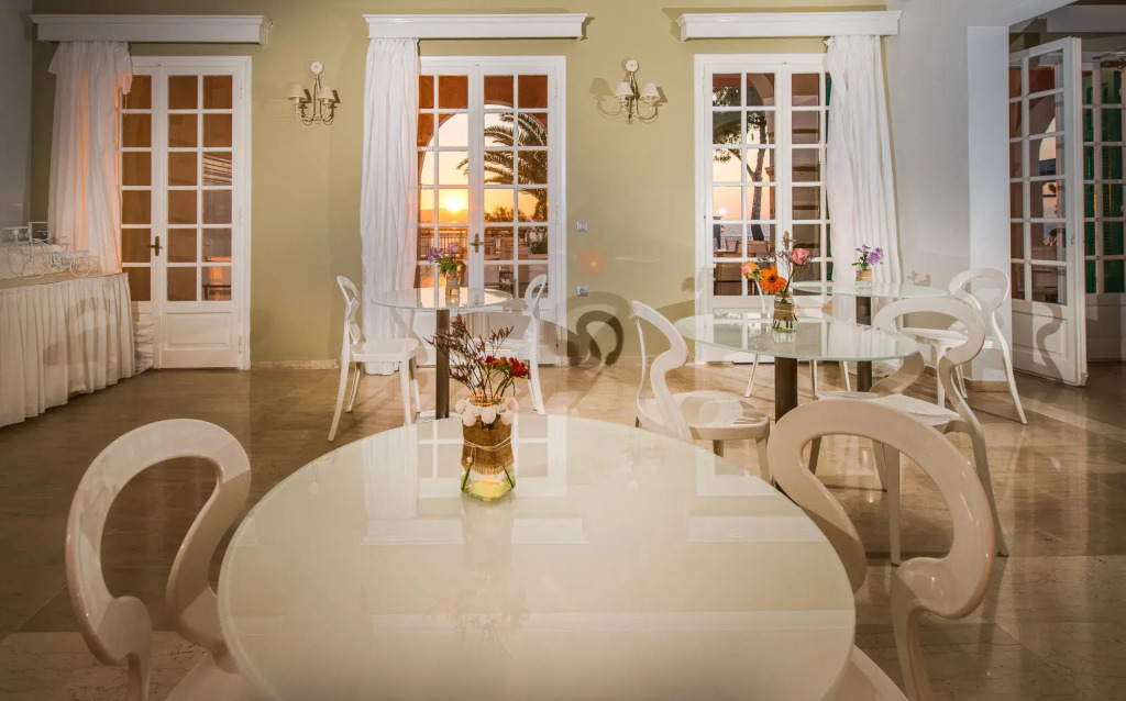 Balcony Boutique Hotel