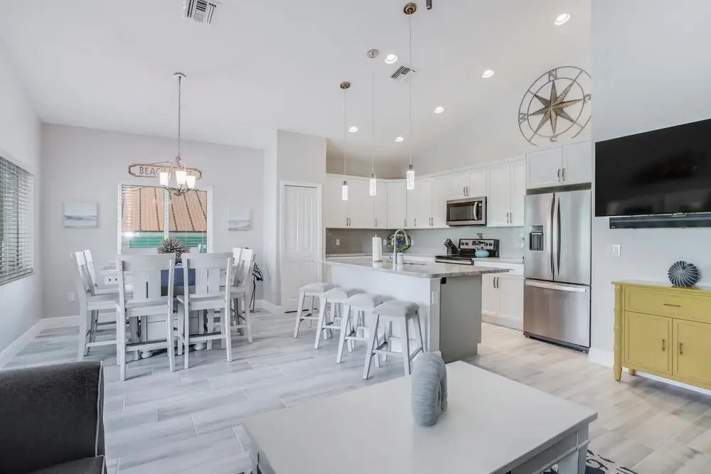 Welcome to 246 Delmar Ave - Vacation Rental home