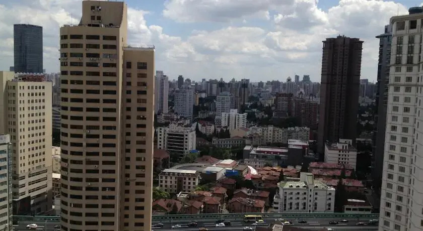 Eagles Nest Flat On Nanjing Road