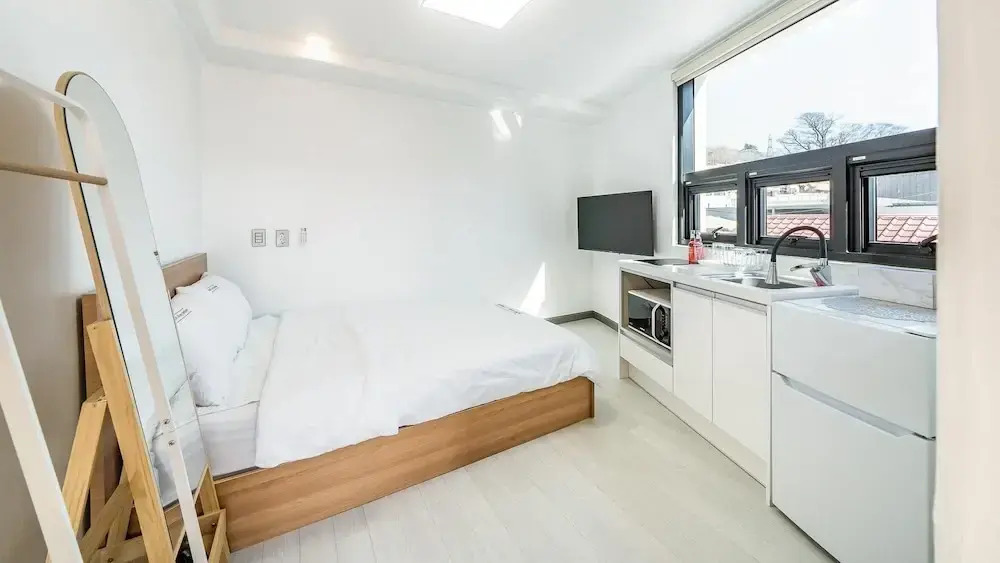 Yeosu Nangmanstay pension
